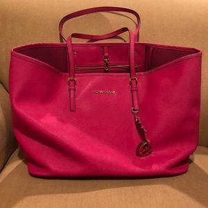 Michael Kors tote